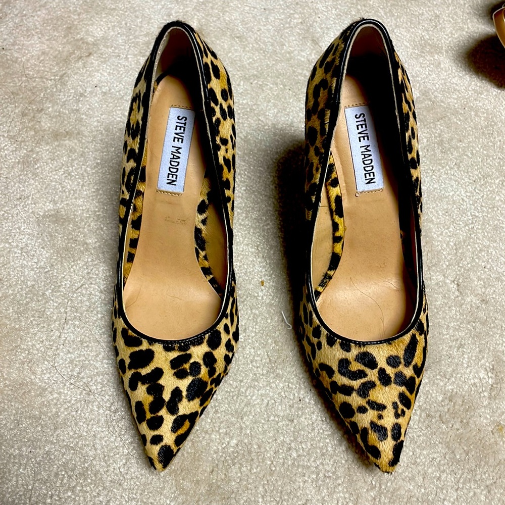 Steve Madden Daisie Leopard Print Calf Hair Pumps